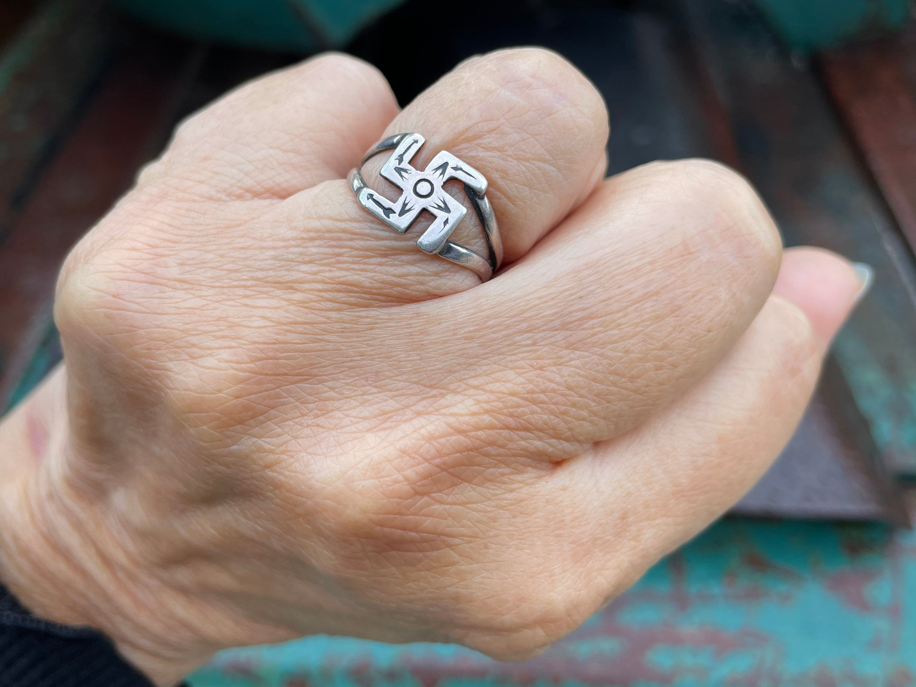 Important Cultural Vintage Navajo *yei* Adjustable Native American Jewelry Silver Ring Important Cultural Vintage Navajo *yei* Adjustable Native American Jewelry Silver Ring