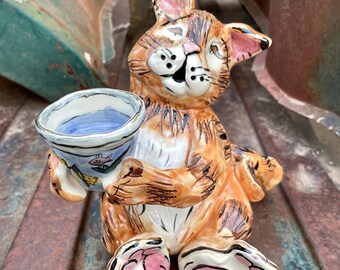 2000 Heather Goldminc Bedraggled Cat w/ Fish in Bowl Art Pottery Tealight Candle Holder