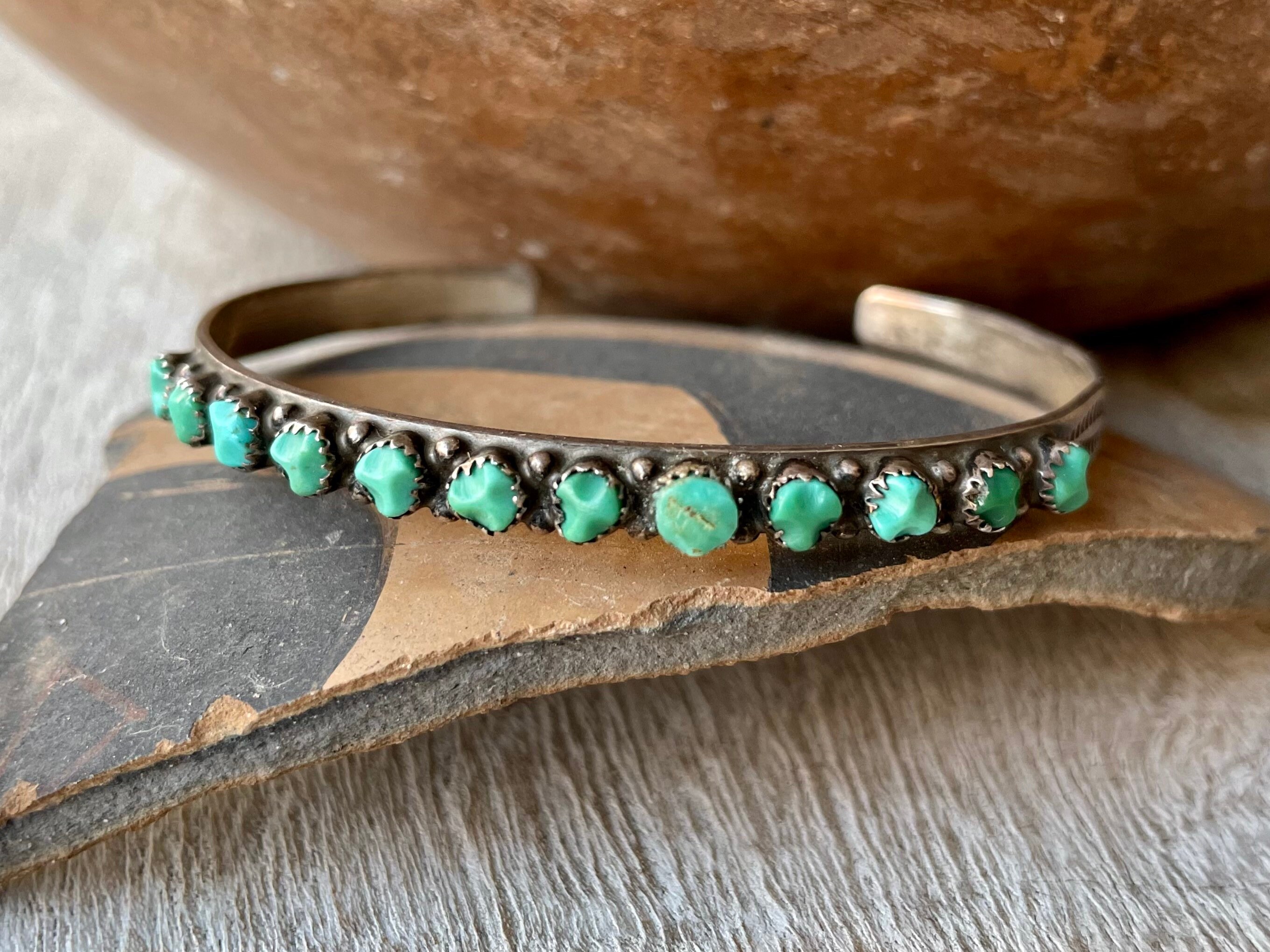 Intense Dotted Turquoise Vintage Navajo 'Squared' Native American Jewelry Silver Bracelet Intense Dotted Turquoise Vintage Navajo 'Squared' Native American Jewelry Silver Bracelet