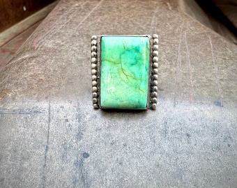 Green Turquoise Ring Approx Size 7.75 yo 8.5, Rectangle Shape, Older Navajo Style