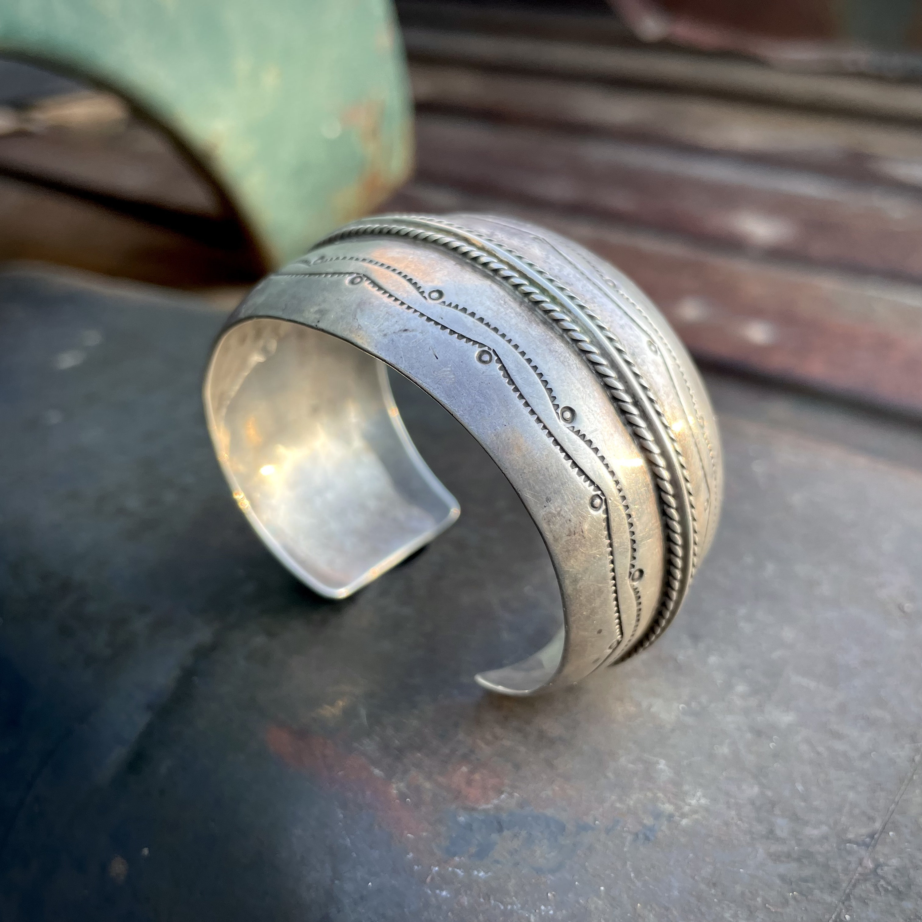 Stunning Vintage Navajo 'Domed Persin Turquoise' Native American Jewelry Silver Bracelet Stunning Vintage Navajo 'Domed Persin Turquoise' Native American Jewelry Silver Bracelet