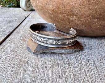 Vintage Stamped Silver Narrow Bracelet Size 6.5 21g, Stacking Cuff Navajo