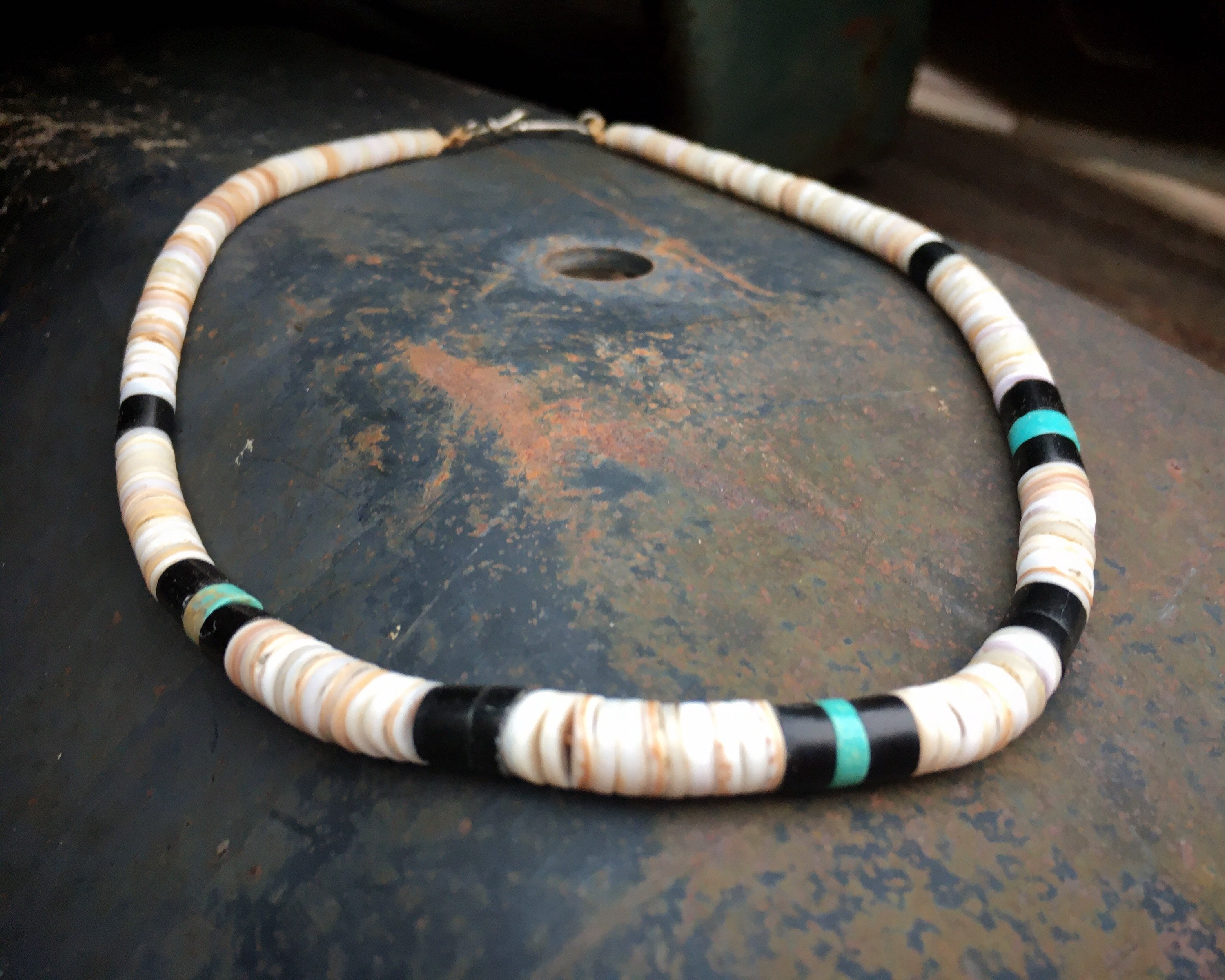 1970s White Shell And Turquoise Heishi Choker Necklace 15 For Slender