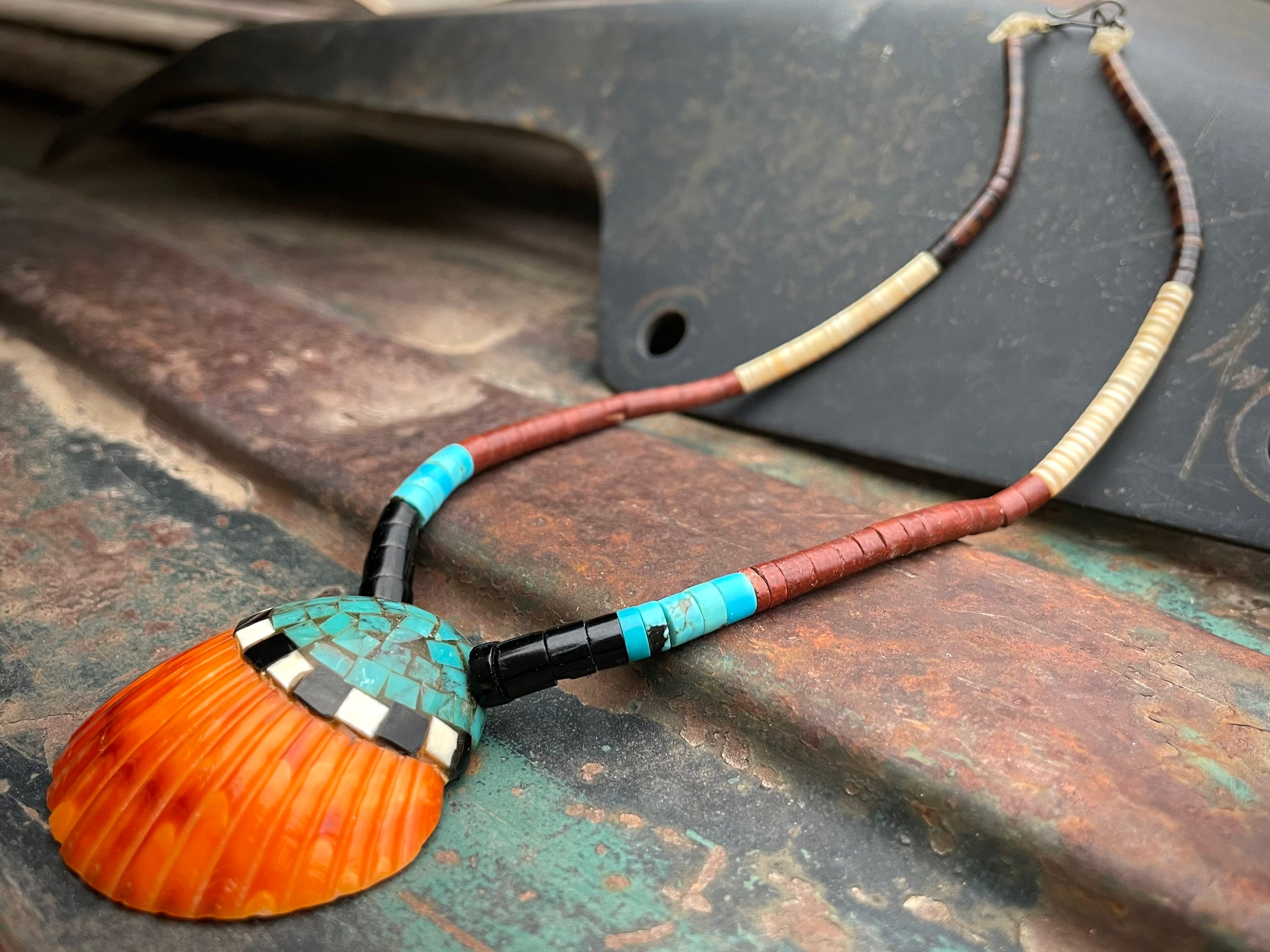 Museum Vintage Santo Domingo Turquoise Shell Native American Jewelry Silver Necklace Museum Vintage Santo Domingo Turquoise Shell Native American Jewelry Silver Necklace
