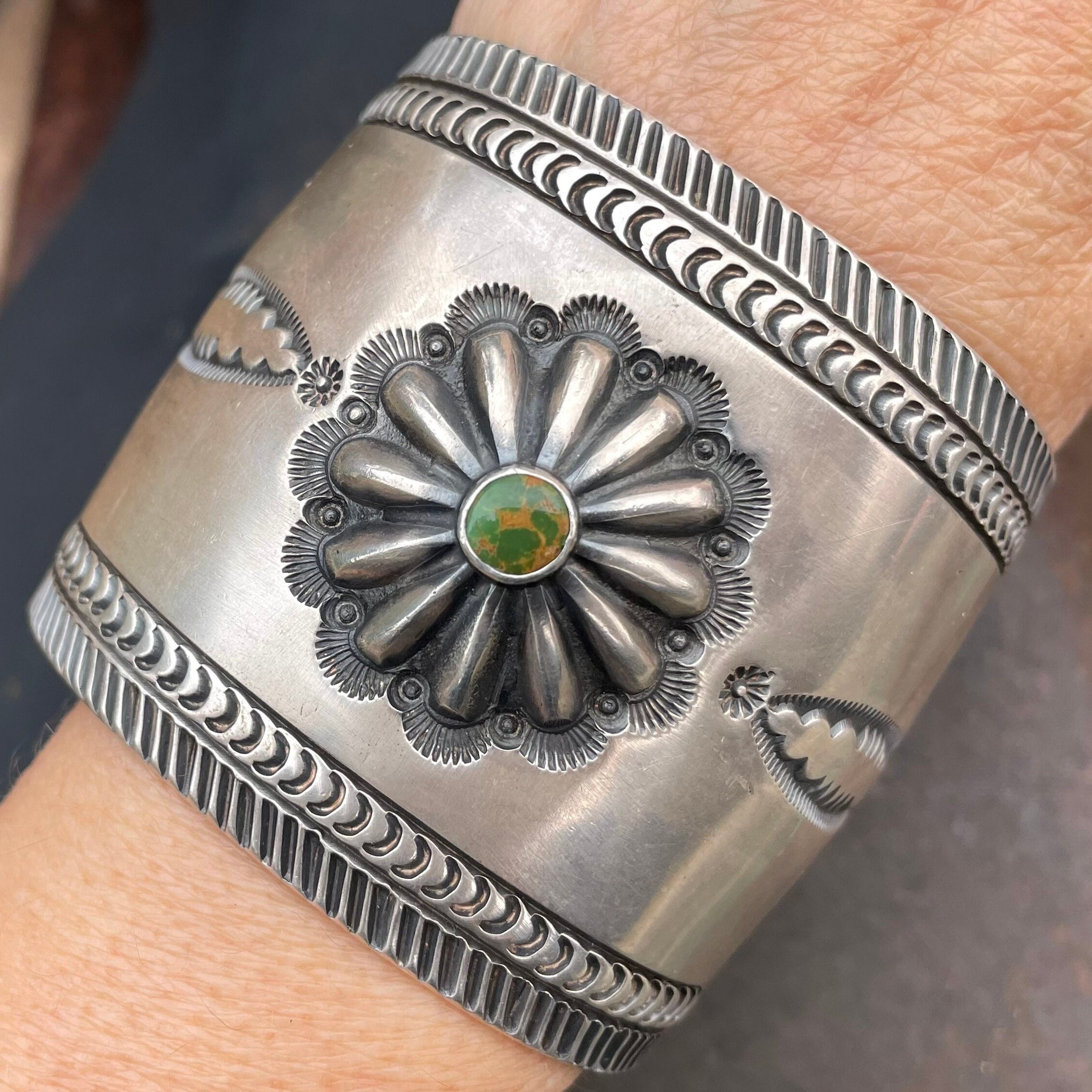 122g Navajo Aaron Toadlena Sterling Silver Turquoise Cuff 122g Navajo Aaron Toadlena Sterling Silver Turquoise Cuff