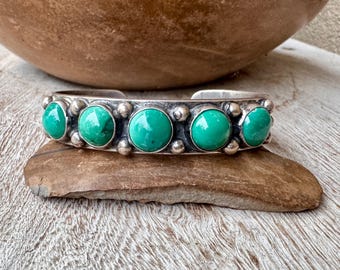 Round Turquoise Stone Row Bracelet Size 6.625, Sterling Silver Stamped Arrow Design