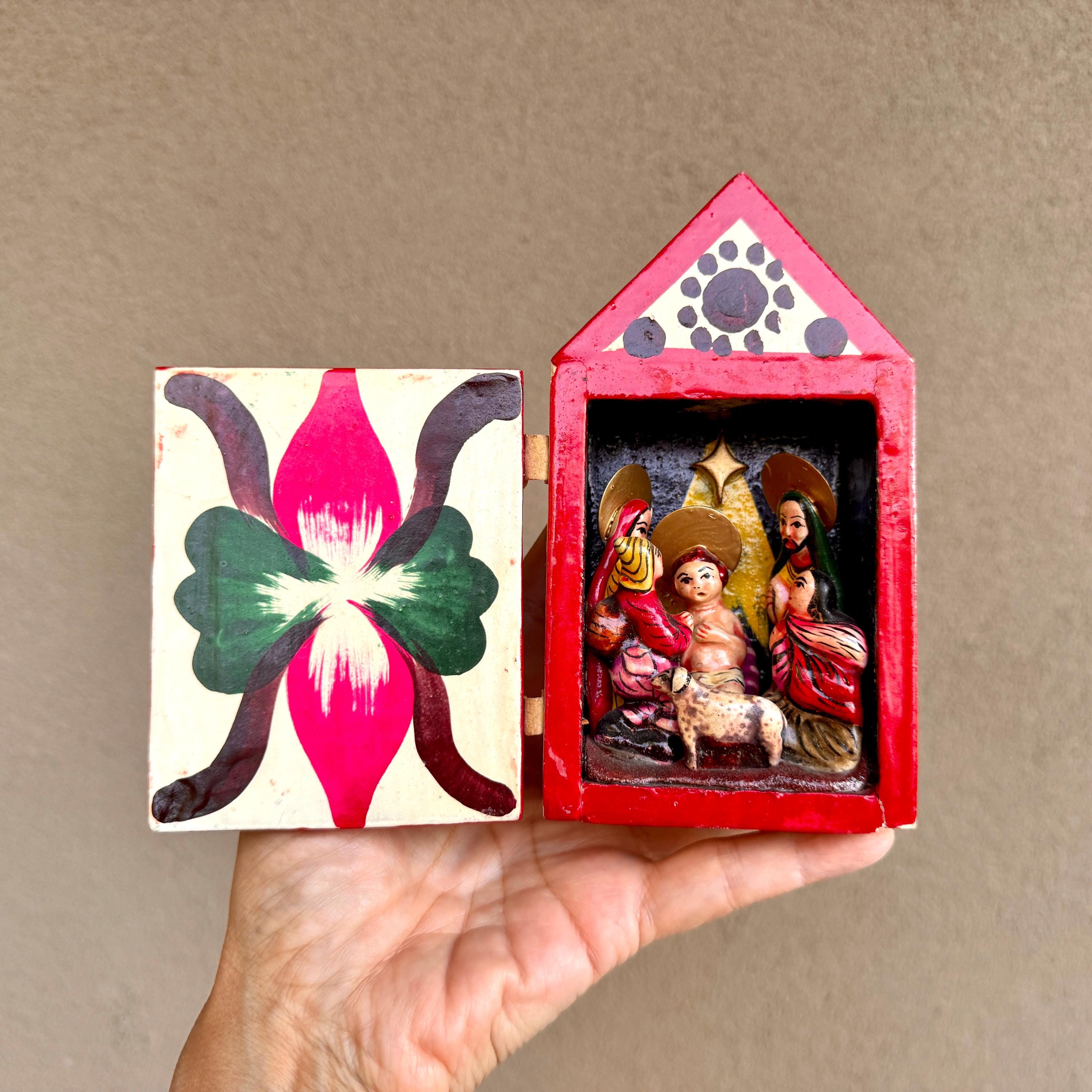 Small Vintage Peruvian Folk Art Retablo Ceramic Nativity Scene in Wood ...