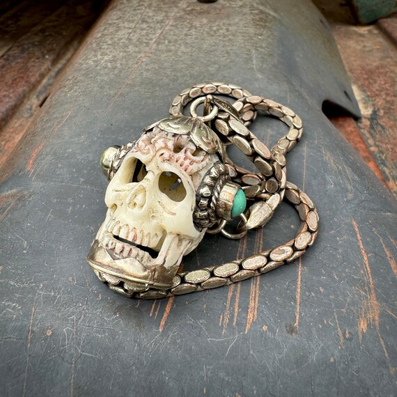 Three-Dimensional Carved Bone Skeleton Skull Pend… - image 3