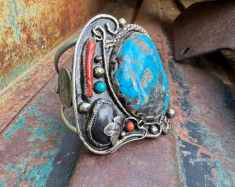 Vintage Navajo Bracelet Large Turquoise Stone Size 6.375, Coral Onyx Buffalo Nickels