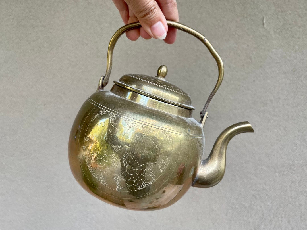 Vintage Small Etched Brass Teapot, Modernist Style Tea Pot Drinking  Tradition, Chinoiserie Decor
