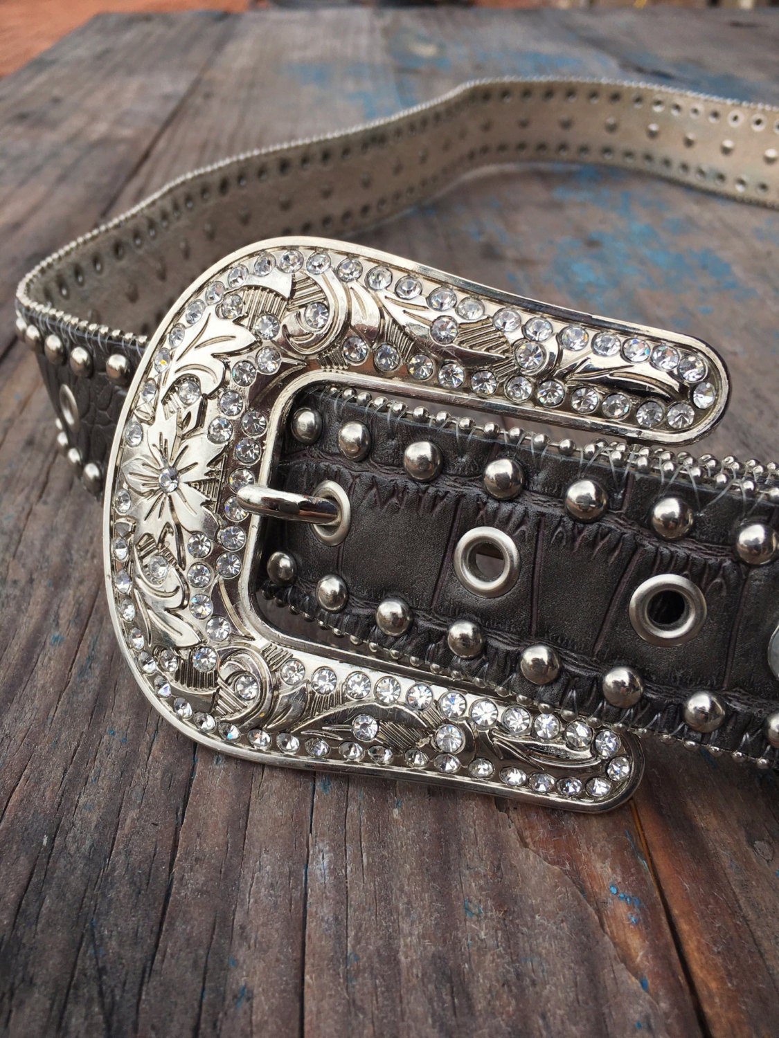 Vintage size 35 to 41 dark taupe leather belt heavy Western rhinestone