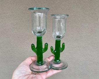 Two Vintage Mexican Blown Glass Shot Glasses Set with Cactus Design, Fiesta Drinkware Barware, Festive Southwestern Bungalow Kitchen Decor