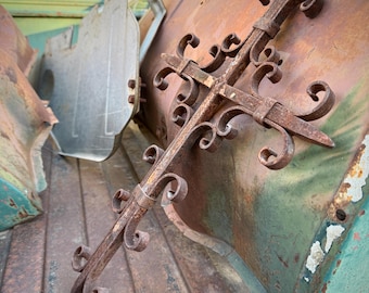 Vintage Mexican Wrought Iron Cross Wall Hanging 12" x 18", Rustic Southwestern Home Decor