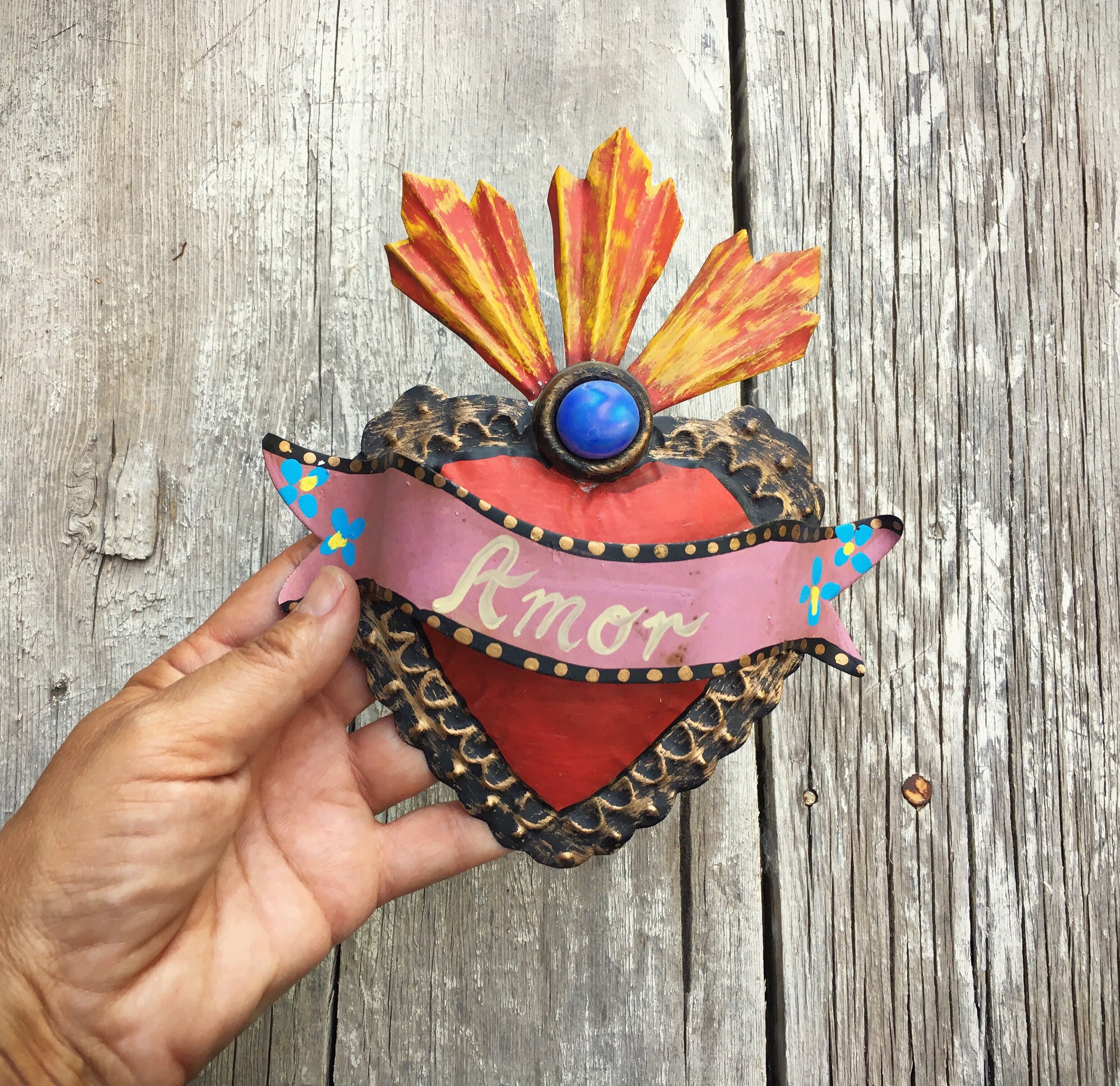 Small vintage Mexican tin Sacred Heart ex voto wall hanging, Mexican