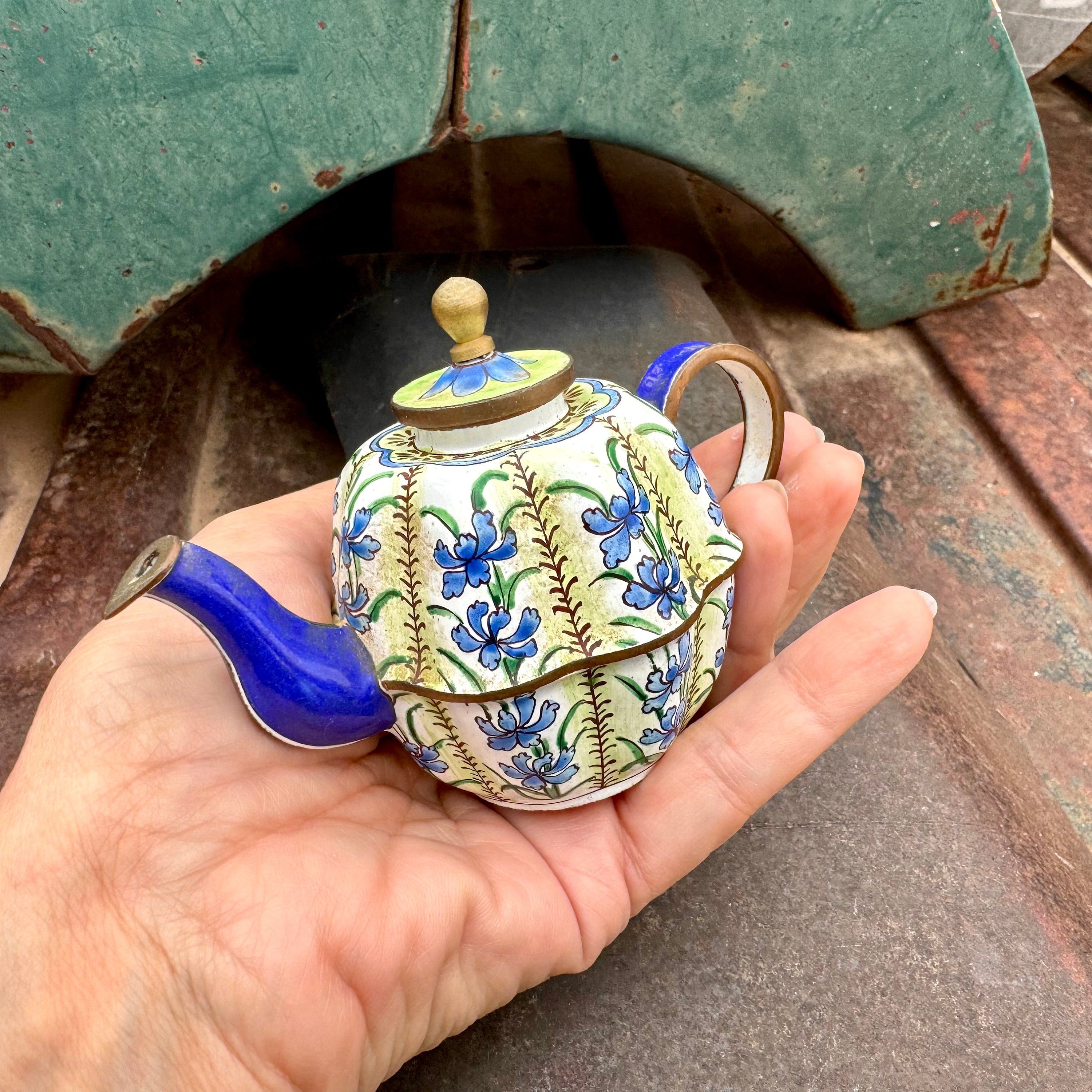 アーツ Electrospinning of Chitosan-Based Solutions for Tissue