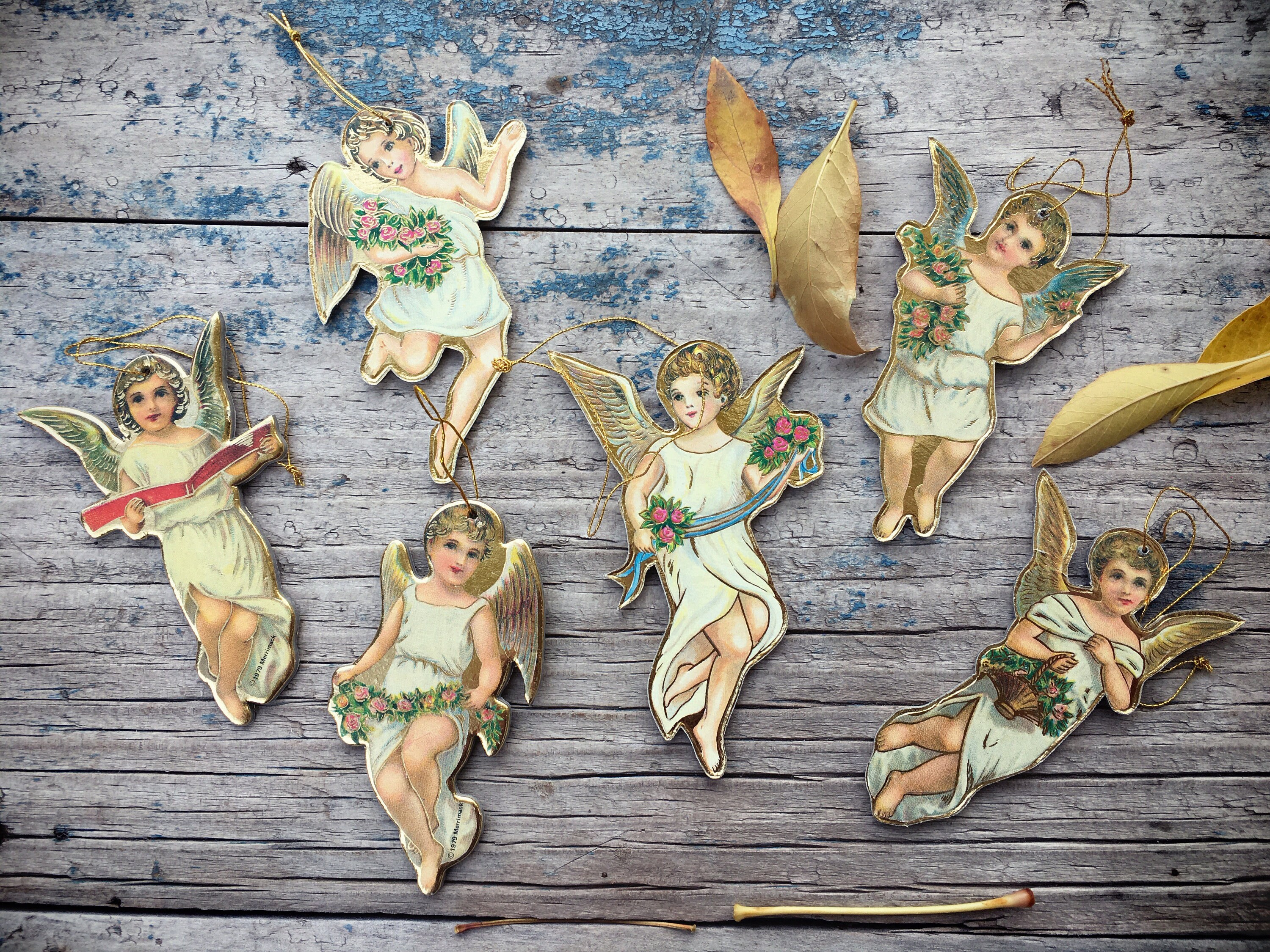 Victorian Paper Christmas Ornaments 
