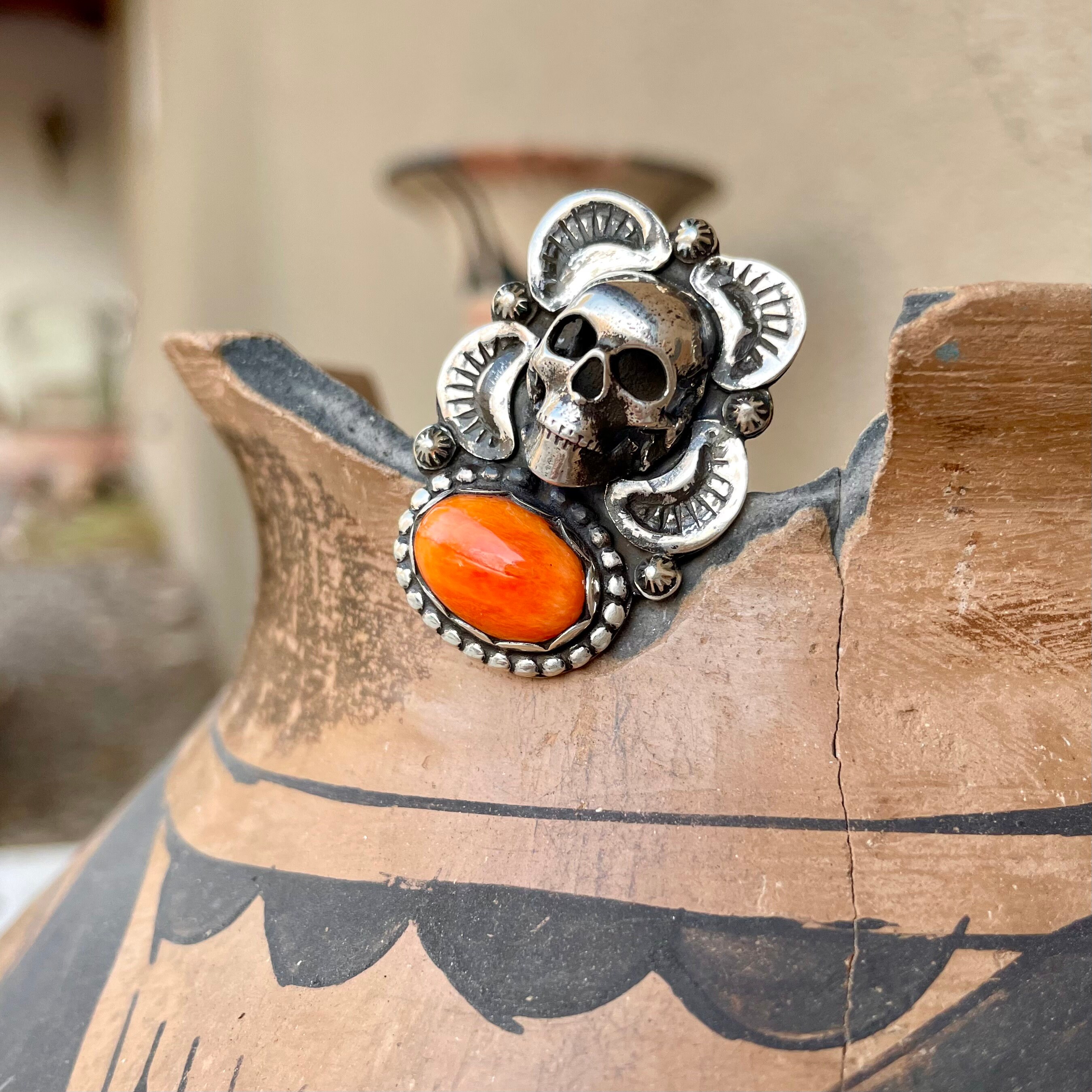 スパイニーオイスターシェル 925 シルバーリング USAハンドメイド Spiny Oyster Calavera Ring Size 9, Southwestern Jewelry Skull Day