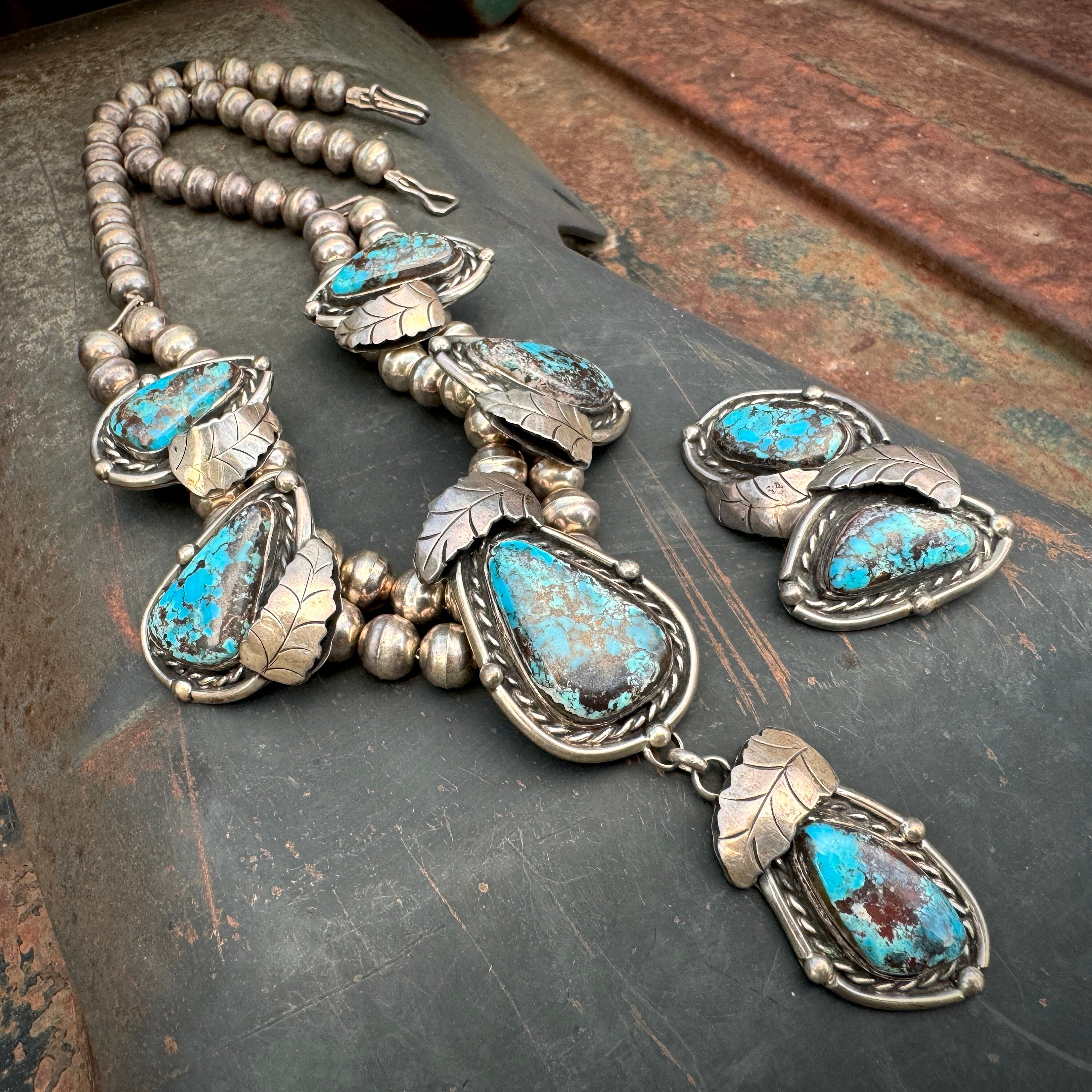 Astonishing Vintage Native American Navajo Sterling Silver Turquoise Cufflinks Astonishing Vintage Native American Navajo Sterling Silver Turquoise Cufflinks