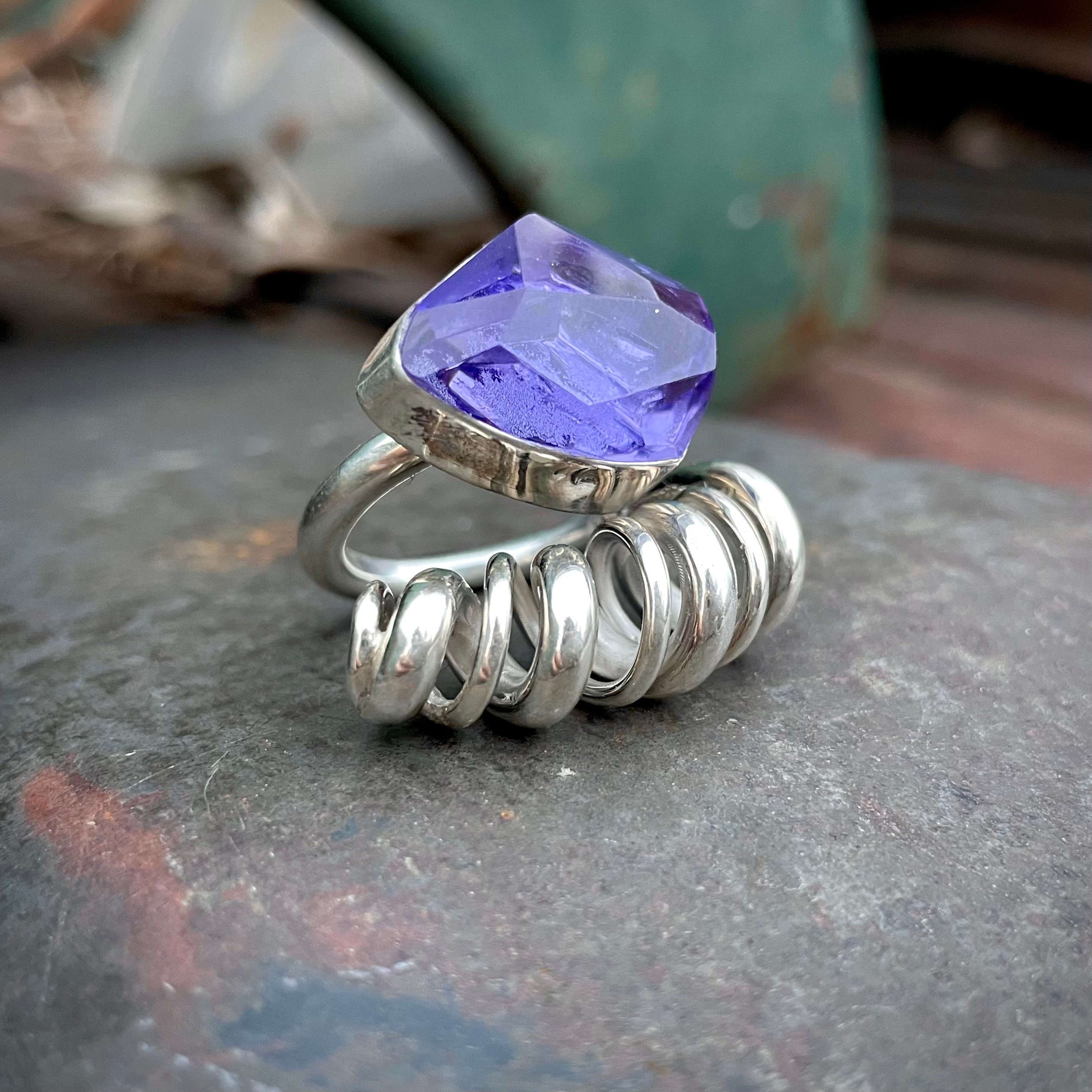 Le Gramme 9g Brushed Sterling Silver Ribbon Ring | Stattics - Mens Designer  Jewellery – stattics