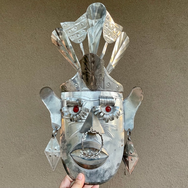 Large 1960s Tin Tourist Mask from Taxco of Mayan or Aztec Face Wall Hanging, Primitive Decor, Southwestern Home, Mexico Hojalata Folk Art