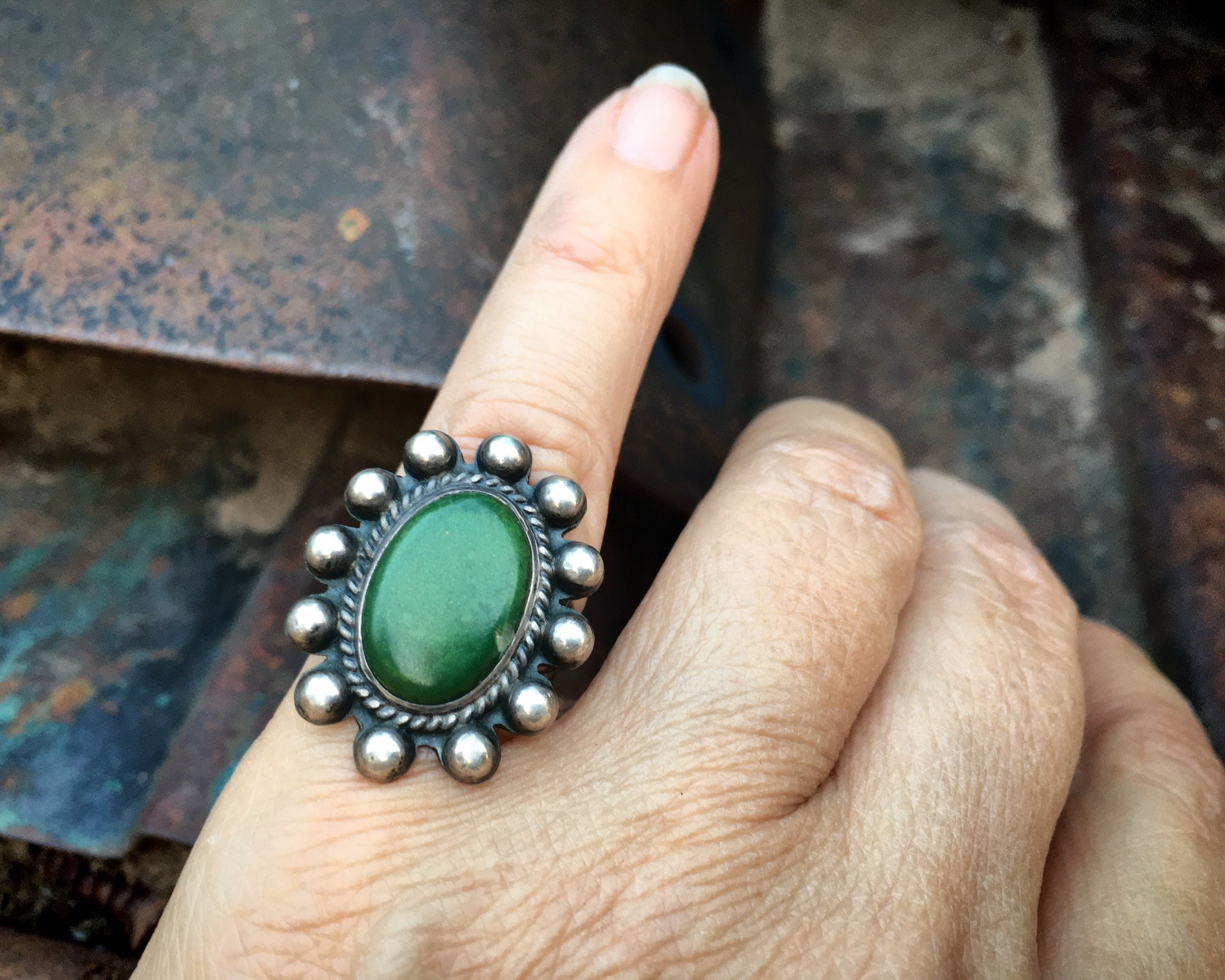 Striking Vintage Navajo Sterling Silver Green Turquoise Ring Old Native American Jewelry Striking Vintage Navajo Sterling Silver Green Turquoise Ring Old Native American Jewelry