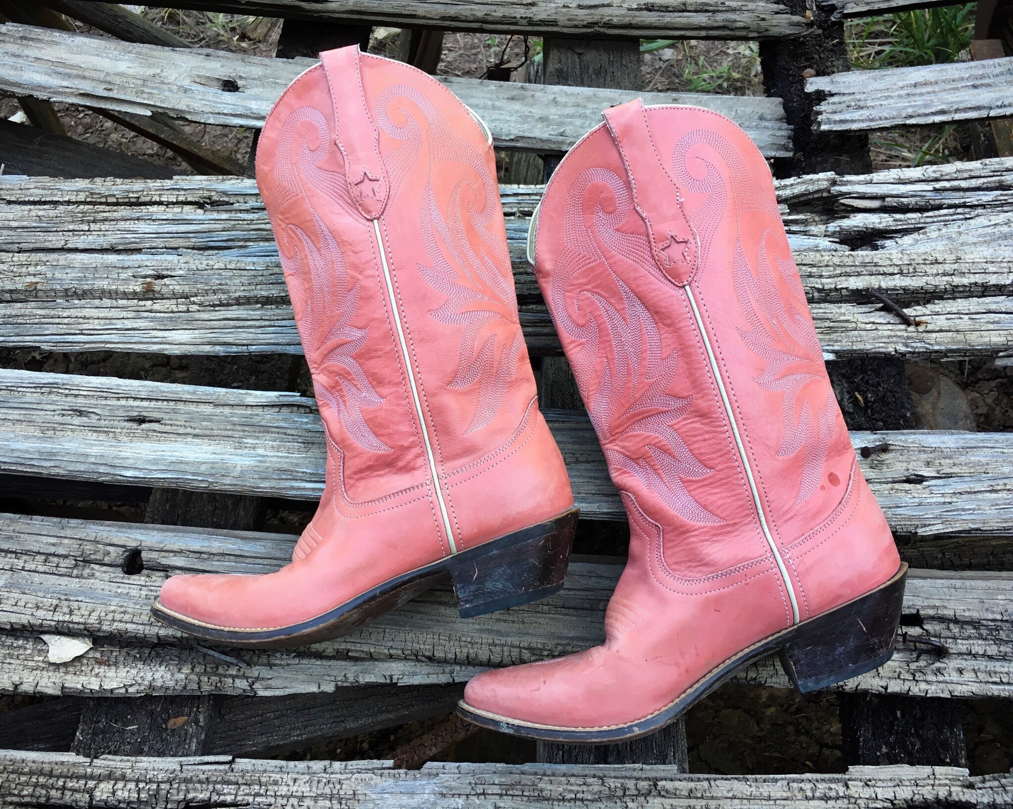 Vintage Distressed Pink Cowboy Boots for Women Size 7 M Western Fashion ...