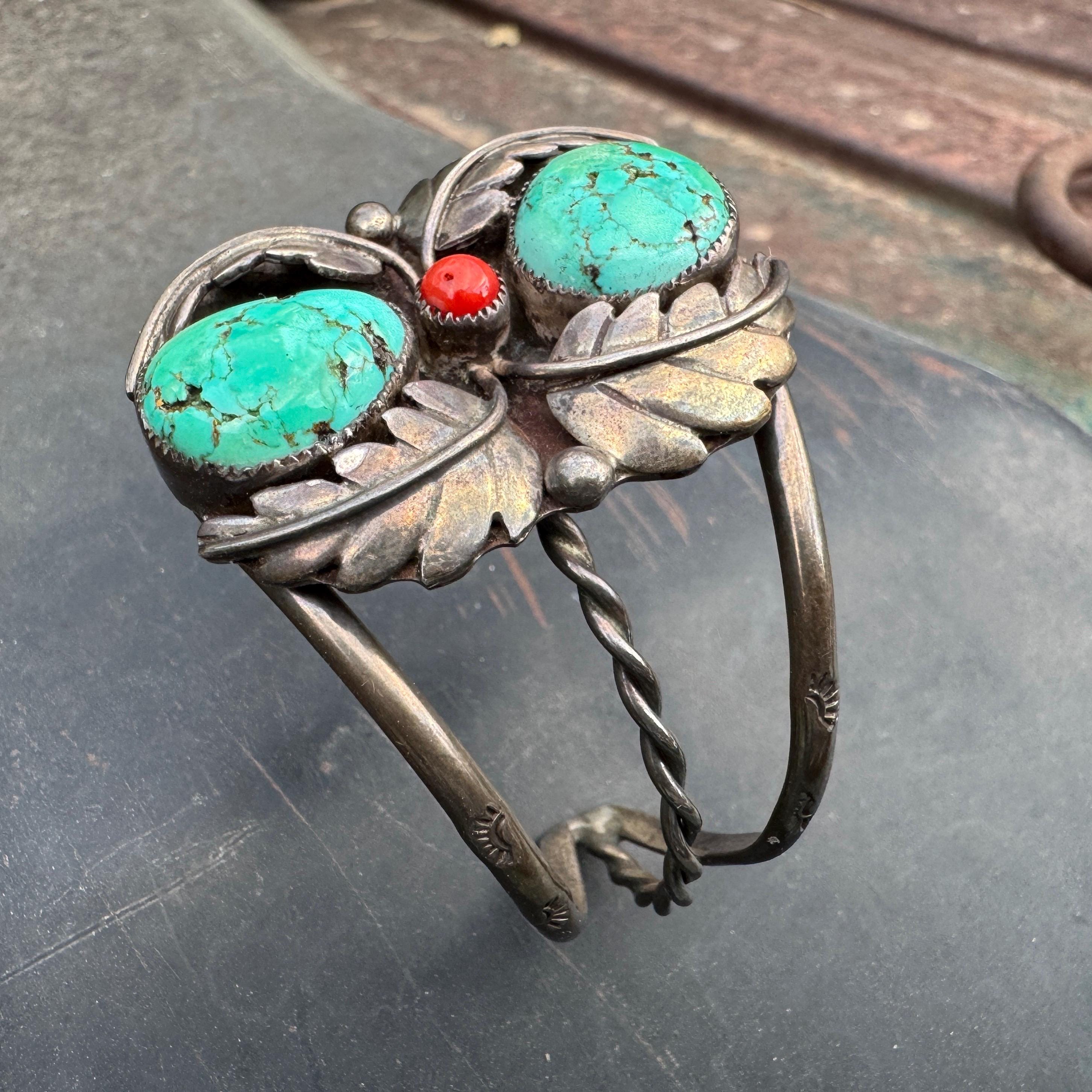 Flanking Leaves Vintage Native American Navajo Coral Sterling Silver Bracelet Cuff Old Flanking Leaves Vintage Native American Navajo Coral Sterling Silver Bracelet Cuff Old