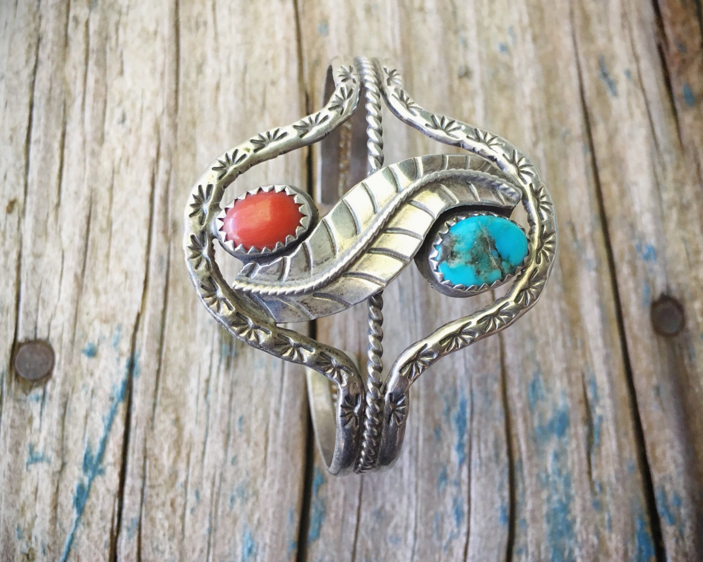 Cute Vintage Native American Navajo Coral Sterling Silver Petite Ring Old Cute Vintage Native American Navajo Coral Sterling Silver Petite Ring Old