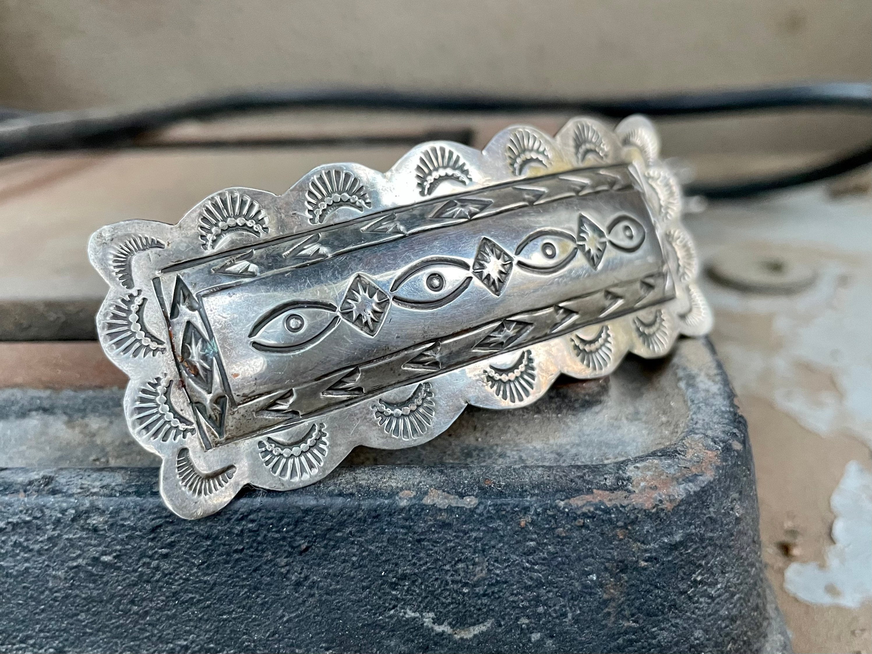 Navajo Stamped Sterling Silver Hair Barrette for Women  display picture 2