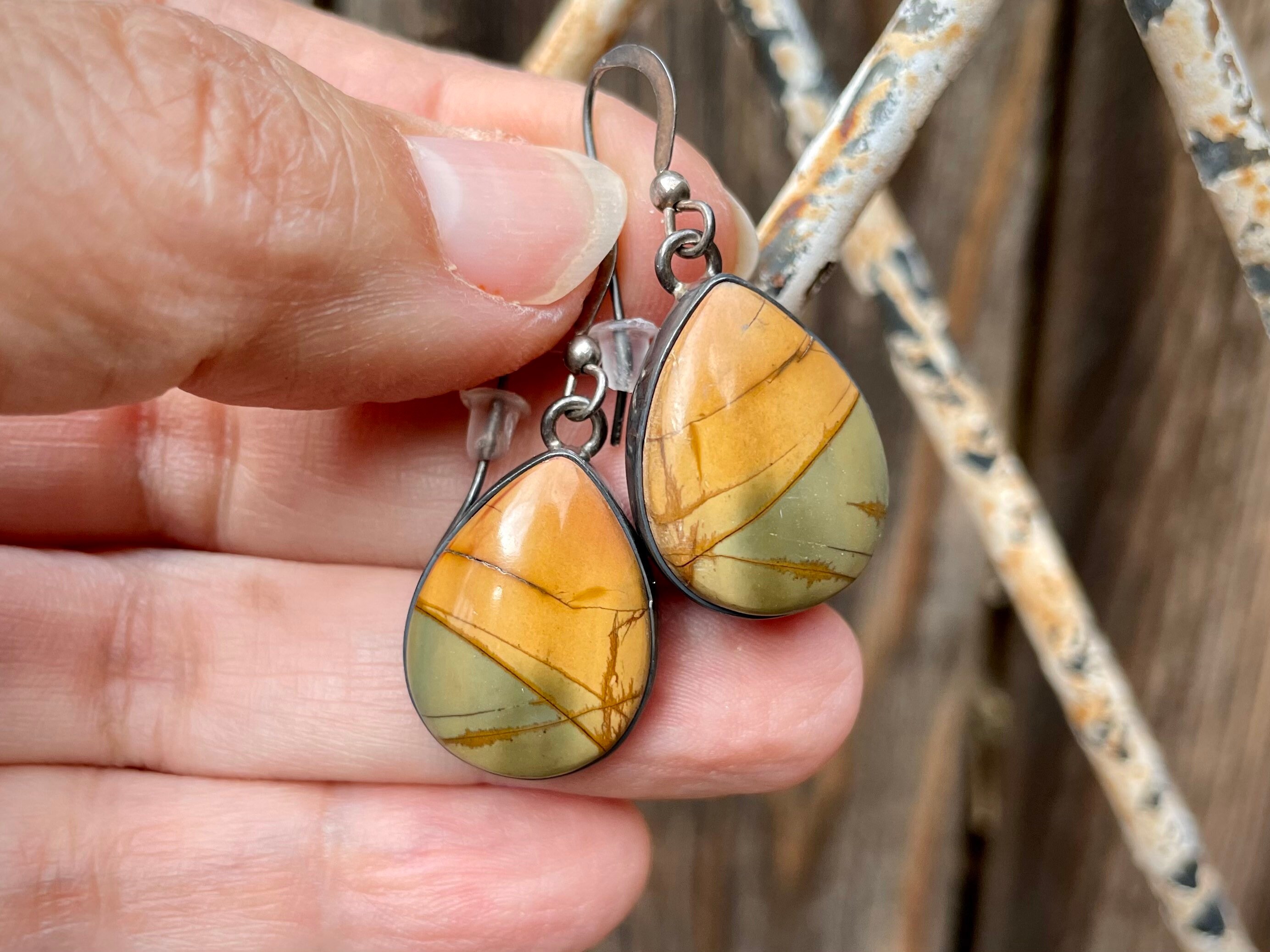 Native American Heavy Yellow Jasper Vintage Sterling Silver Bracelet Native American Heavy Yellow Jasper Vintage Sterling Silver Bracelet