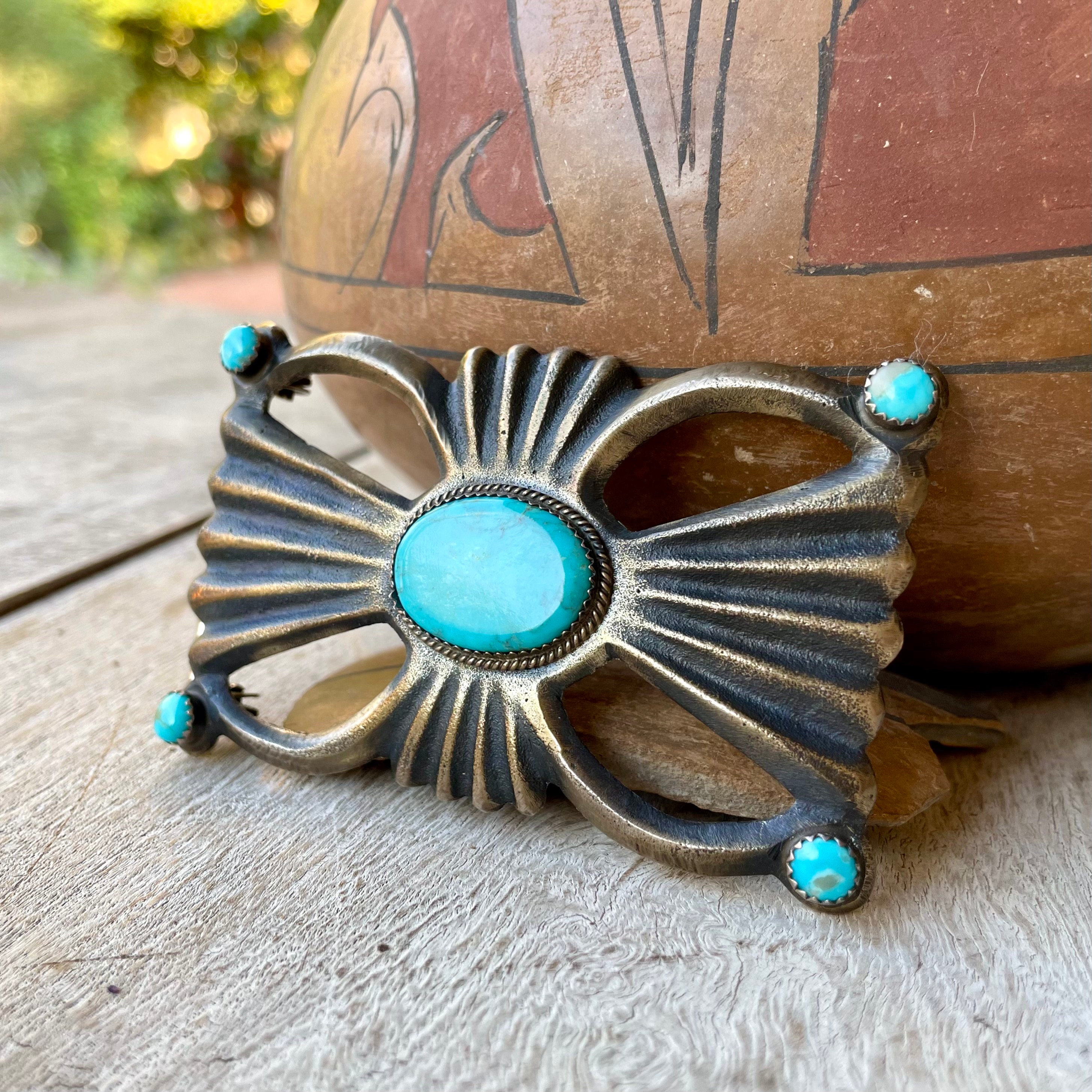 Extremely Unique Heart Vintage Native American Navajo Turquoise Sterling Silver Bracelet Extremely Unique Heart Vintage Native American Navajo Turquoise Sterling Silver Bracelet