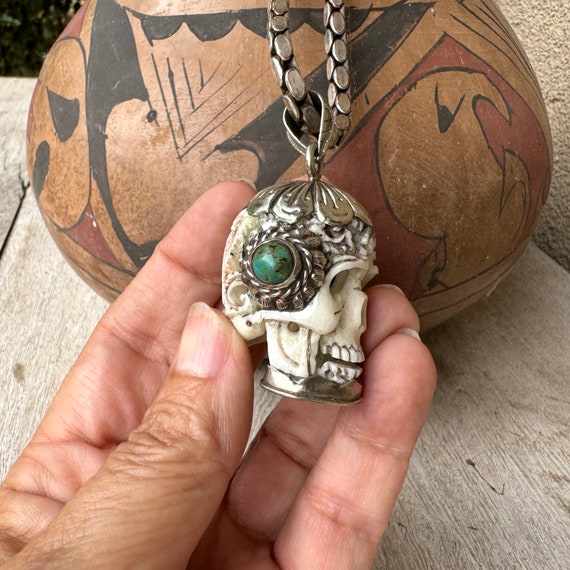 Three-Dimensional Carved Bone Skeleton Skull Pend… - image 2