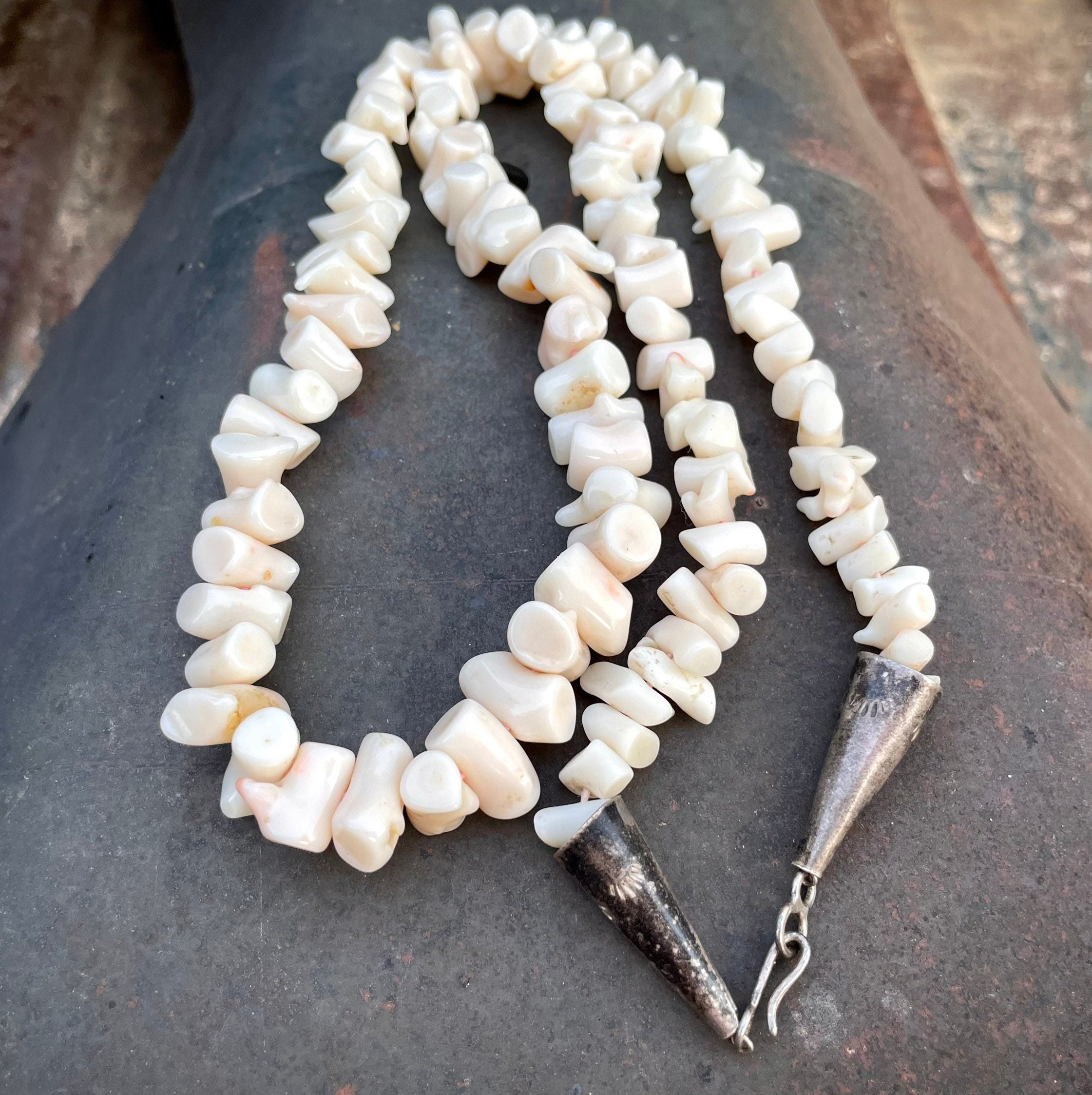 Vintage Chunky White Branch Coral Necklace Approx 26, Natural