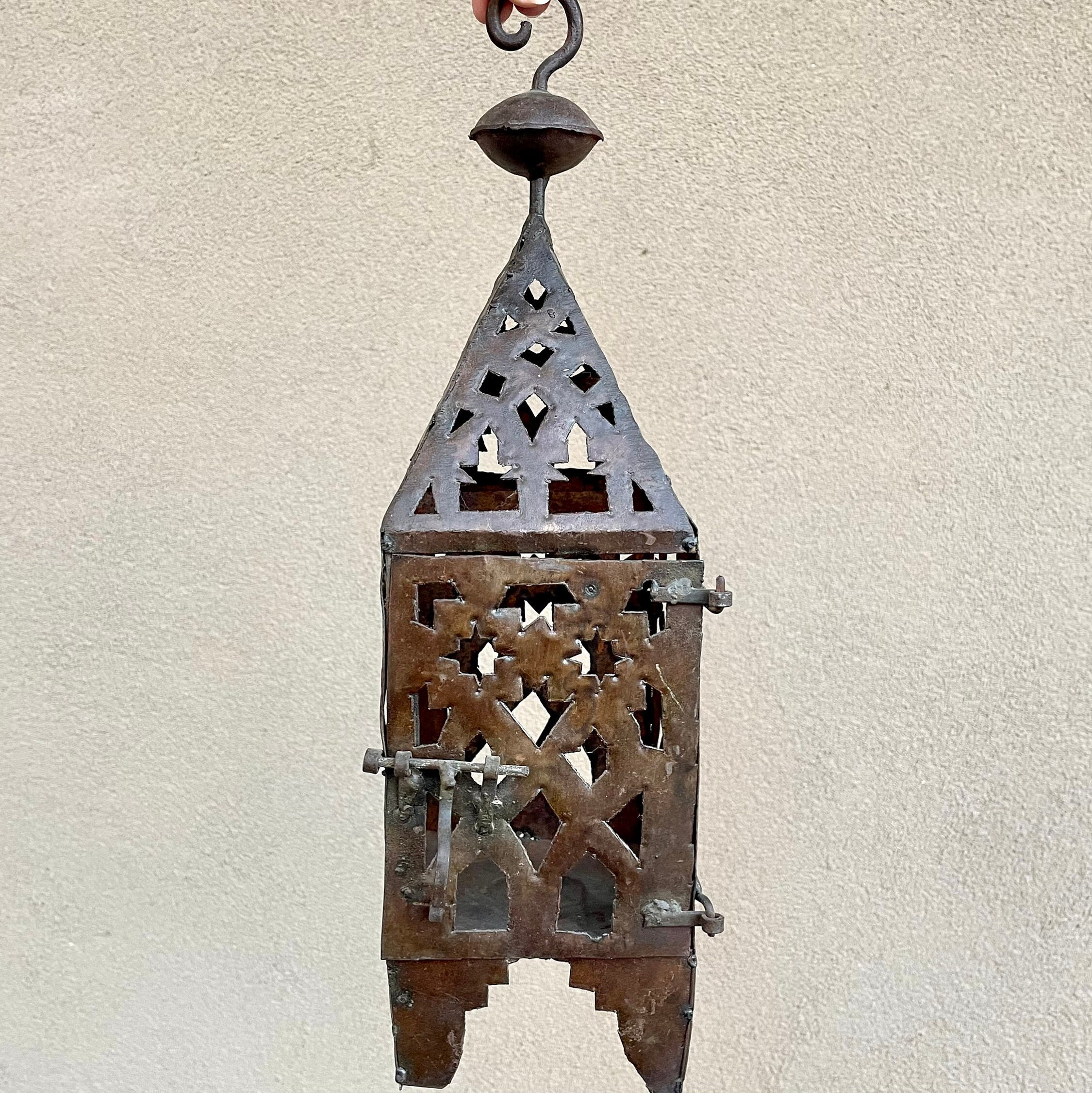 41 inch Moorish Moroccan Cast Iron Decorative Antique Chain