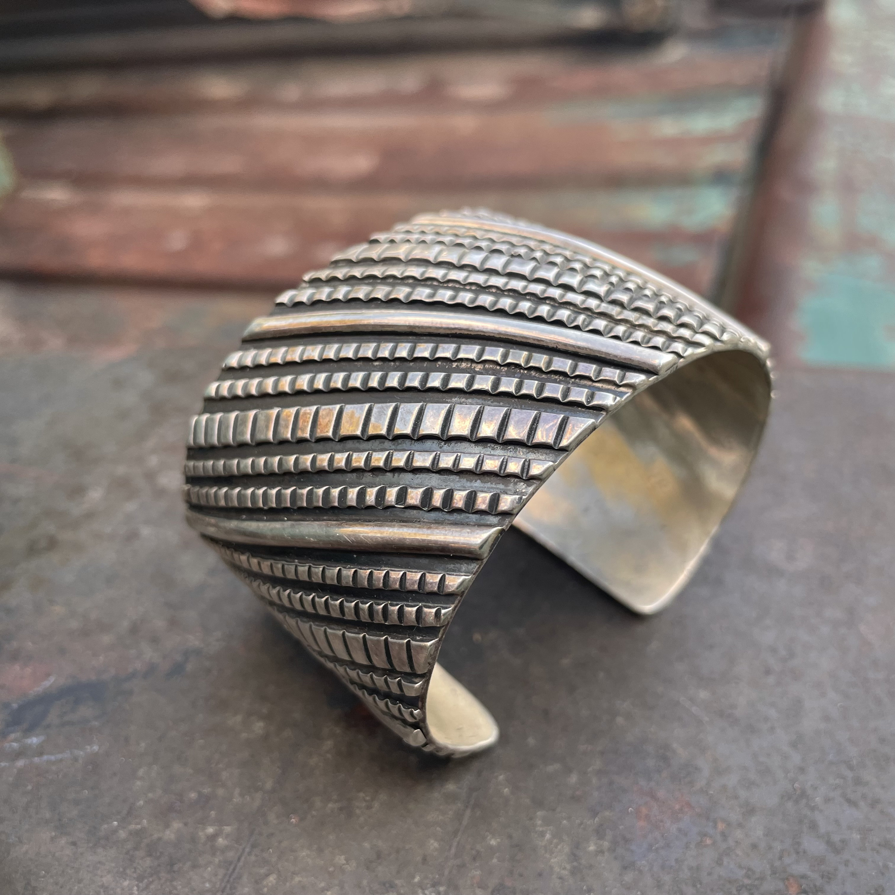 Heavy 87 Gram Vintage Native American Navajo Coiled Sterling Silver Bracelet Old Heavy 87 Gram Vintage Native American Navajo Coiled Sterling Silver Bracelet Old