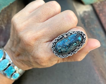 Vintage Matrixed Turquoise Ring Size 7, Oval with Chain Style Frame, Native American Jewelry