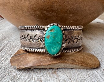 Vintage Jock Favour Coin Silver Turquoise Cuff Approx Size 6.25, Vine Design, Wrought Ingot