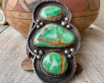 Green Turquoise Three-Stone Cuff Bracelet Size 6 Small Wrist, Weighs 136g