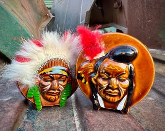 Pair of Vintage Santo Domingo Pueblo Ceramic Salt Pepper Shakers (Missing Feathers)
