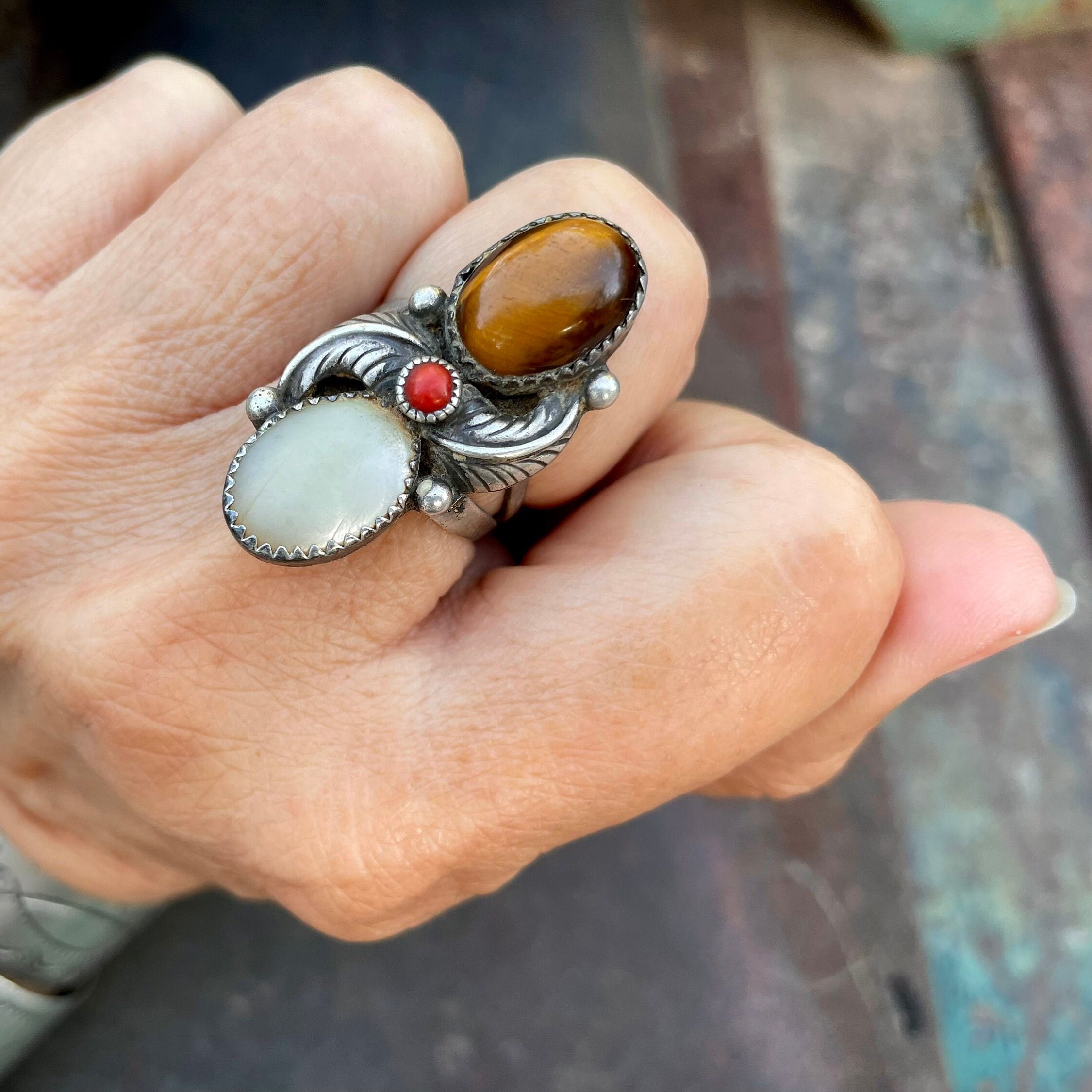 Exquisite Vintage Native American Navajo Tiger's Eye Sterling Silver Ring Exquisite Vintage Native American Navajo Tiger's Eye Sterling Silver Ring