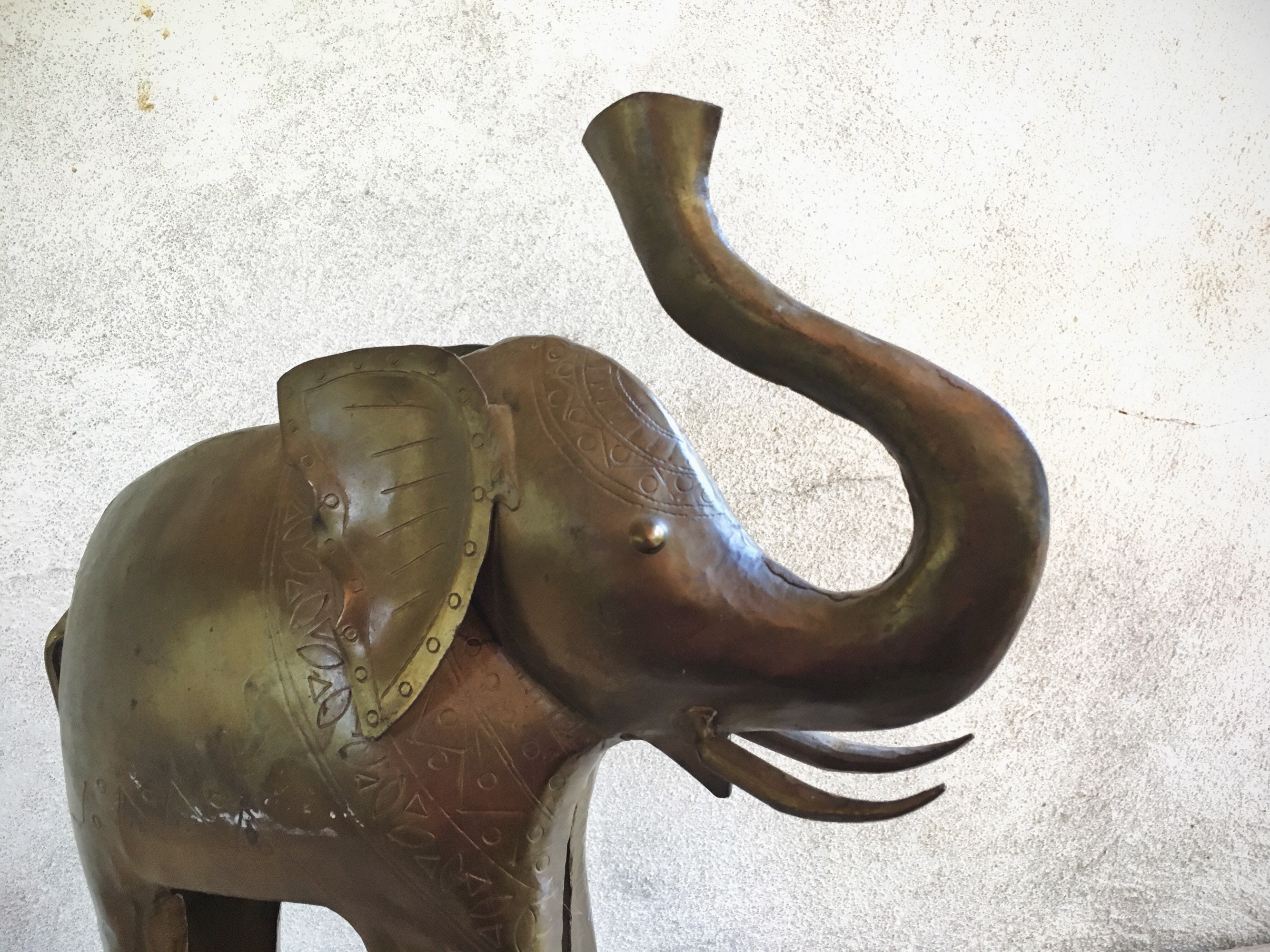 Metal Elephant Statue for Home Decor, Gift for Daughter, Feng Shui