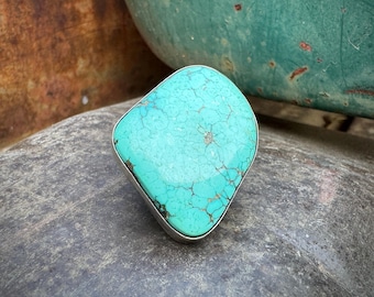 Large Vintage Natural Turquoise Single Stone Ring Approx Size 8.5, Creamy Blue, Simple Design