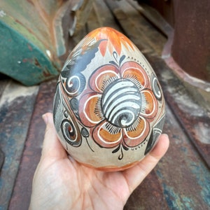 Vintage Tonala Burnished Pottery Egg Figurine, Mexican Folk Art, Rustic Southwestern Shelf Decor Earthy Colors, Easter Gift for Friend image 5