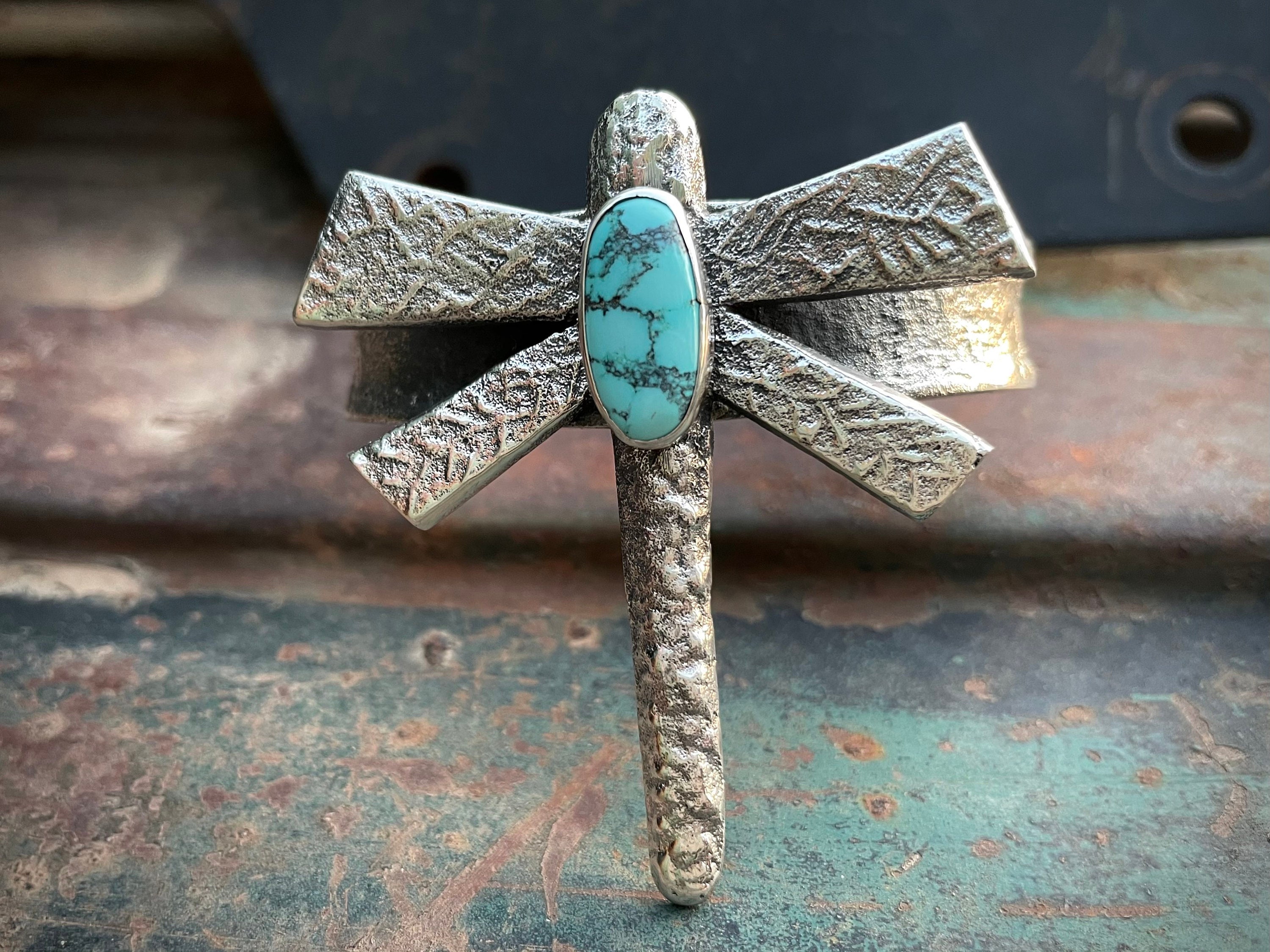 Spiderweb Tufa Casted Split Shank Unique Navajo Native American Jewelry Silver Bracelet Spiderweb Tufa Casted Split Shank Unique Navajo Native American Jewelry Silver Bracelet