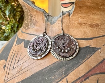 Corrales Artist Janet Pugh Upcycled Smoky Oyster Shell Button Earrings, Purple Tint