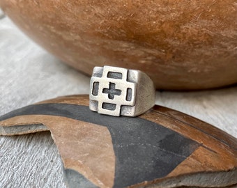 Vintage Sterling Silver Signet Ring with Equal-Arm Cross Design, Native American Indian Jewelry