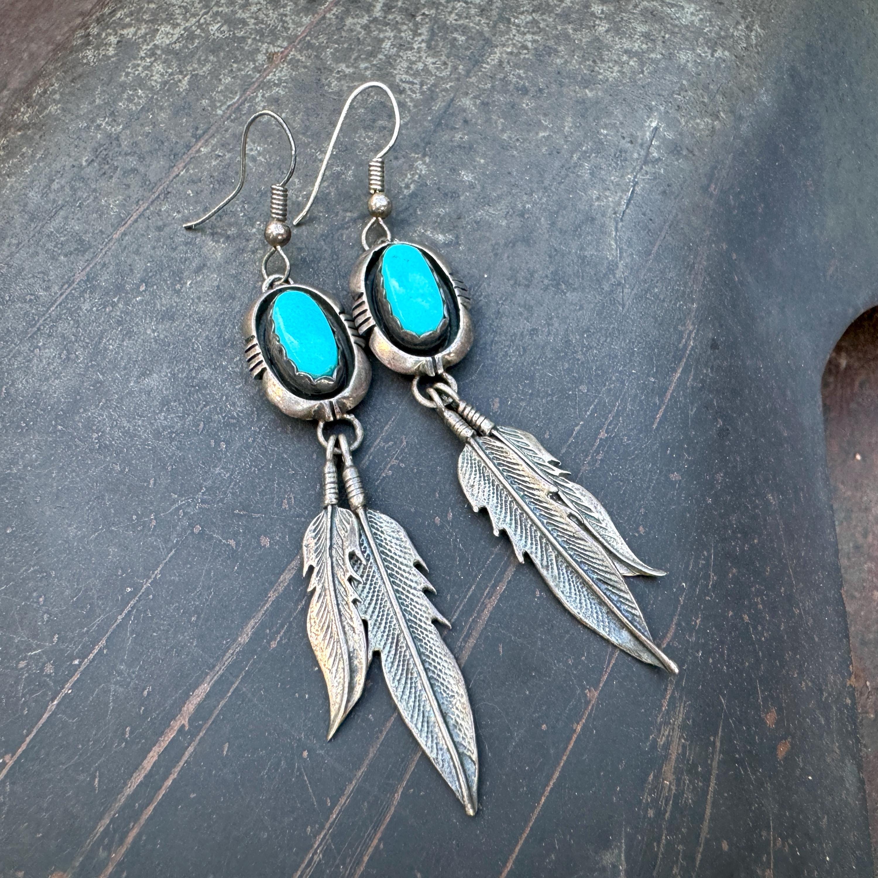 Traditional Vintage Native American Navajo Sterling Silver Large Feather Pendant Earrings Traditional Vintage Native American Navajo Sterling Silver Large Feather Pendant Earrings