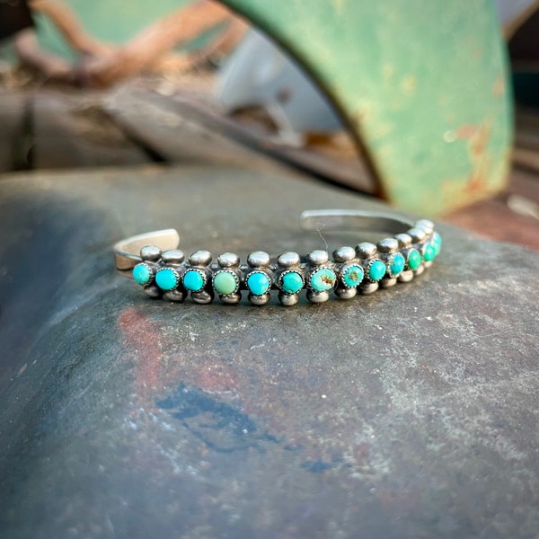 Vintage Dainty Zuni Turquoise Silver Row Bracelet Approx Size 6, Fred Harvey Native American Indian Jewelry, Old Pawn, Narrow Stacking Cuff