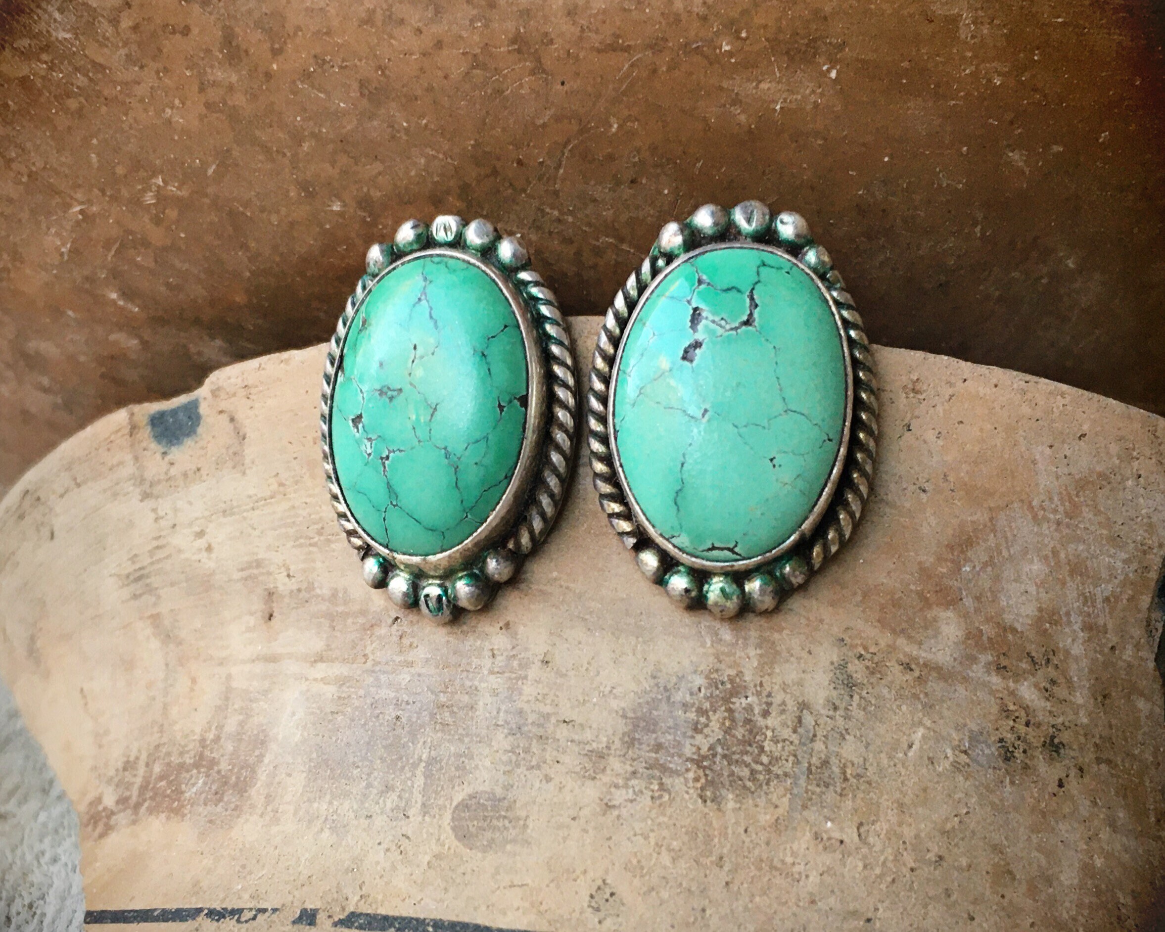 Striking Vintage Native American Navajo Cerrillos Turquoise Sterling Silver Necklace Old Striking Vintage Native American Navajo Cerrillos Turquoise Sterling Silver Necklace Old