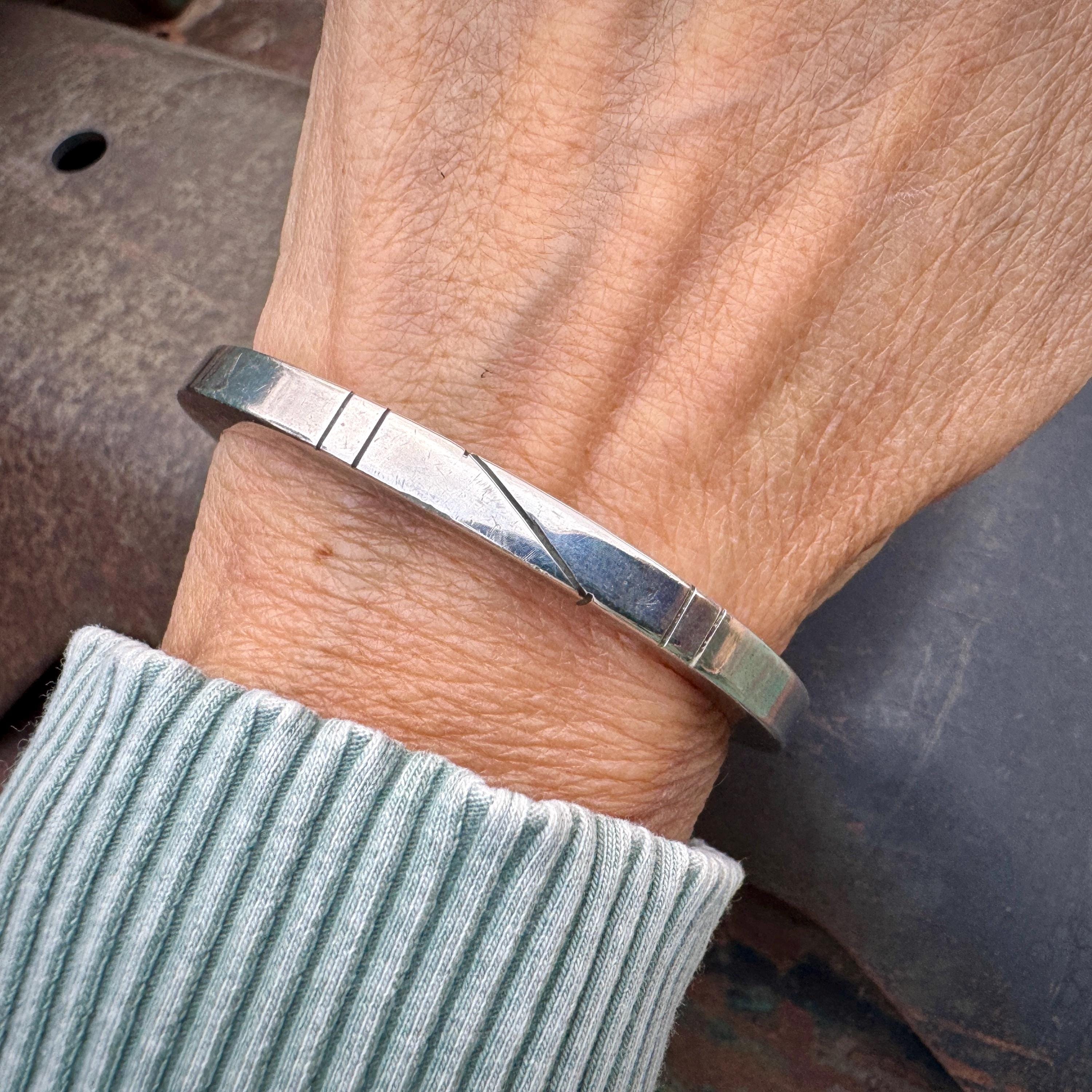 Thick All Sides Carved Vintage Native American Navajo Sterling Silver Bracelet Thick All Sides Carved Vintage Native American Navajo Sterling Silver Bracelet